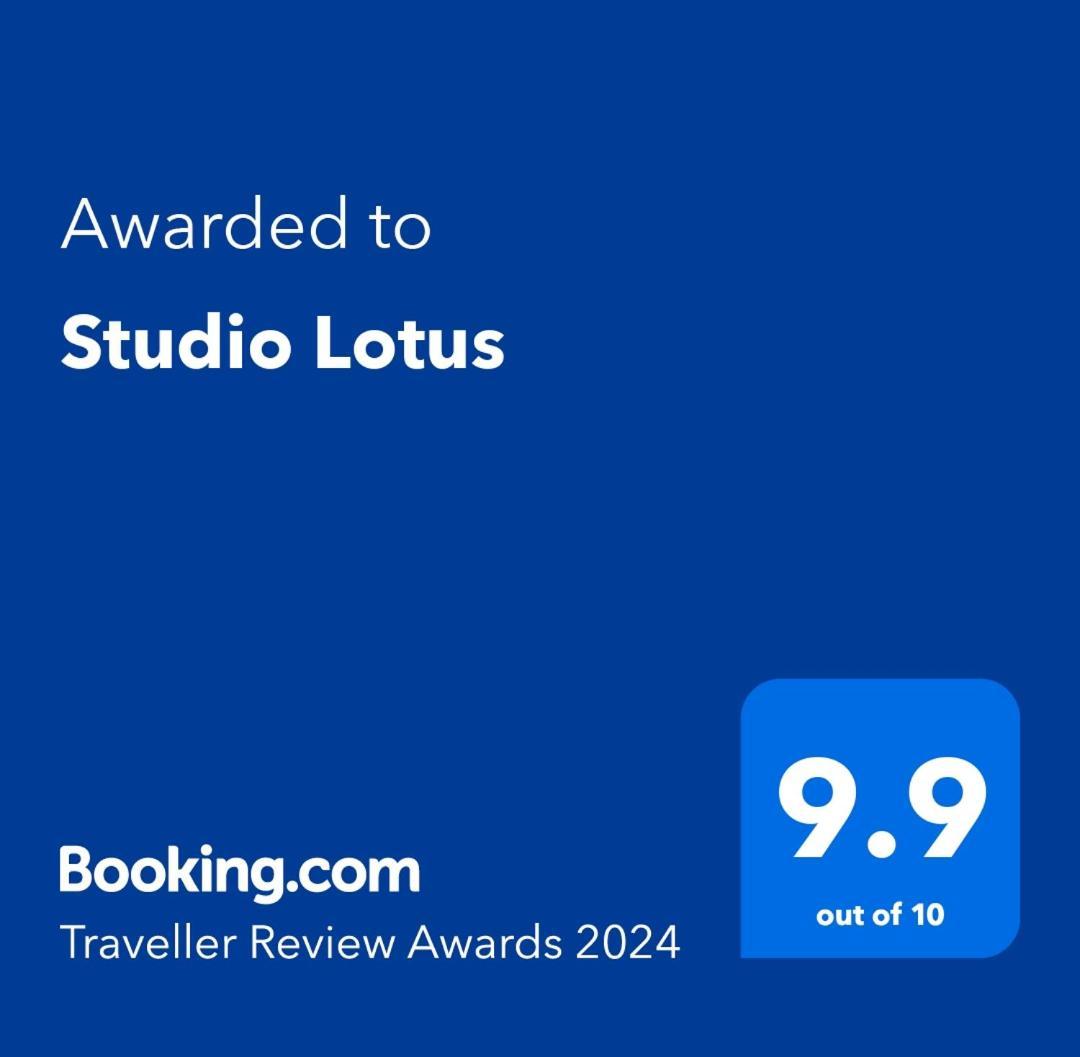 Studio Lotus Bucharest Luaran gambar